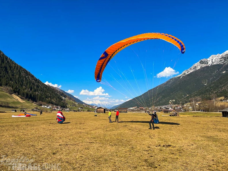 as12.22-paragliding-stubai-160