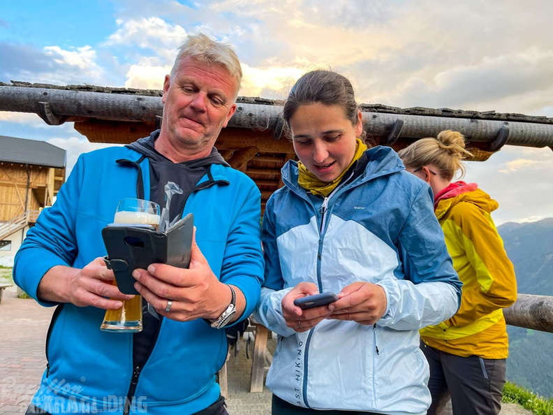 DH21.22-Luesen-Paragliding-174