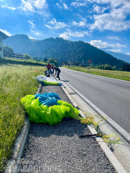 DH21.22-Luesen-Paragliding-111