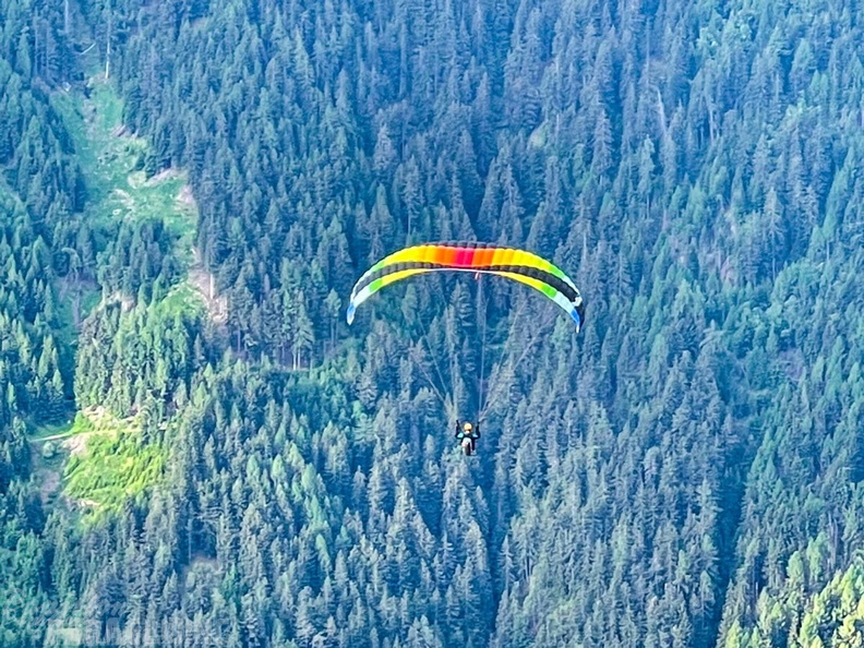 DH21.22-Luesen-Paragliding-149