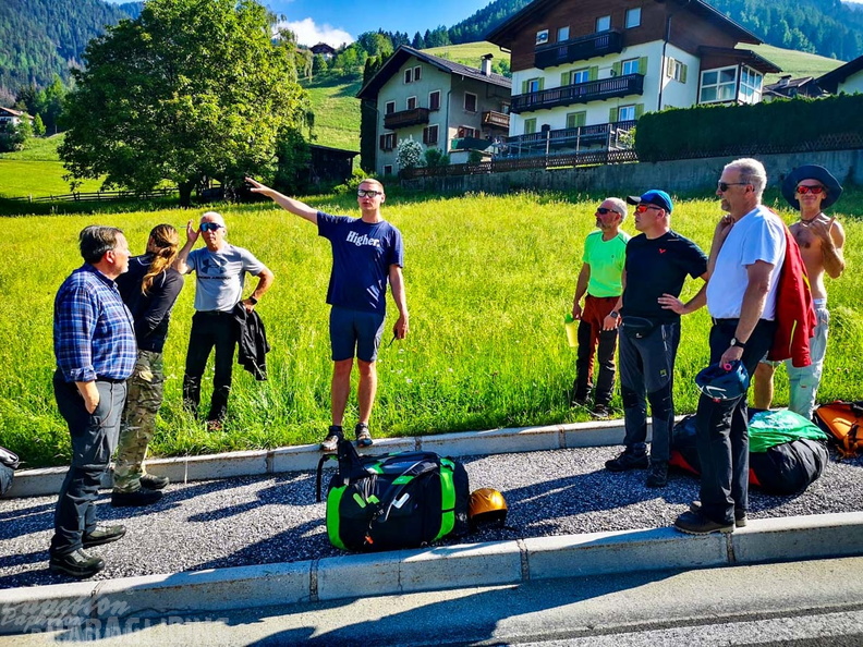 DH21.22-Luesen-Paragliding-165