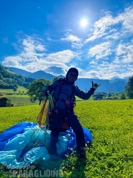 DH21.22-Luesen-Paragliding-168