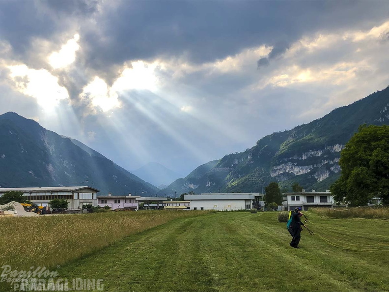 ffe22.22-feltre-paragliding-105