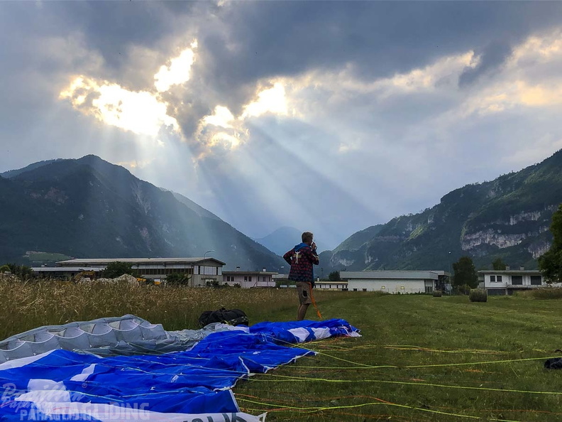 ffe22.22-feltre-paragliding-110