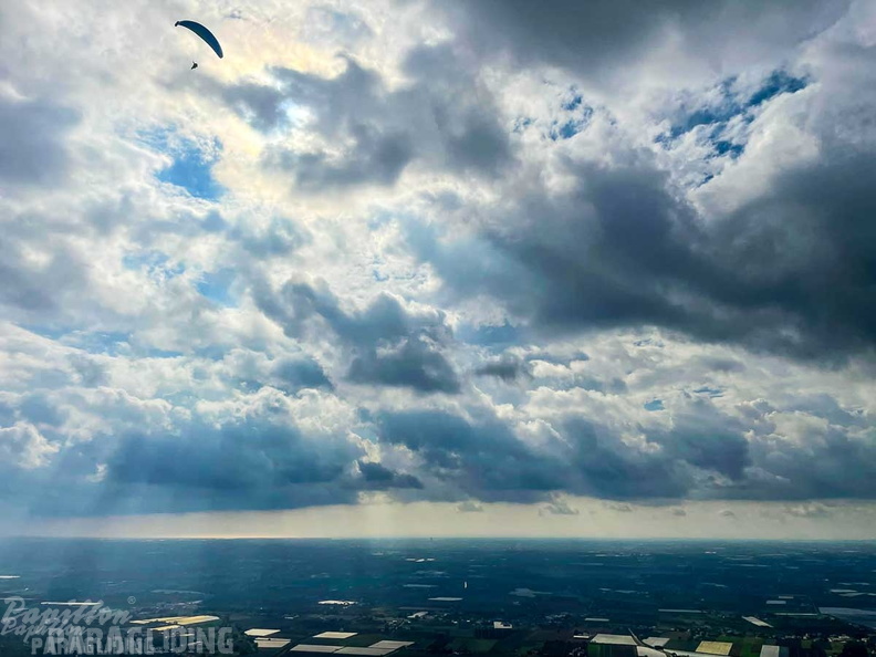 FNO44.22-Paragliding.jpg-367