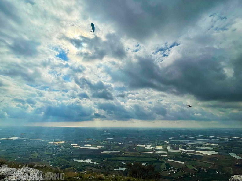 FNO44.22-Paragliding.jpg-371