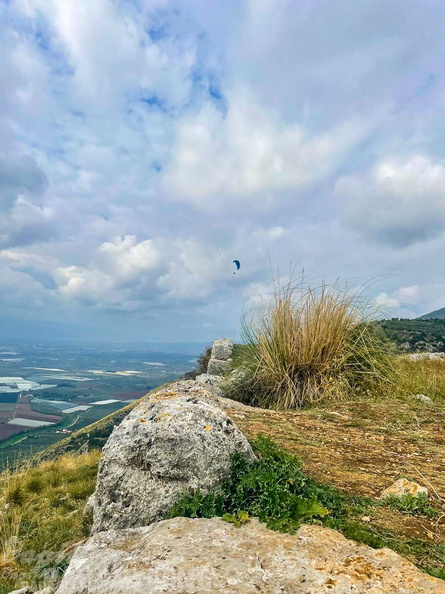 FNO44.22-Paragliding.jpg-375