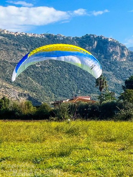 FNO44.22-Paragliding.jpg-436