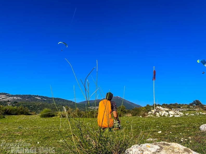 FNO44.22-Paragliding.jpg-438