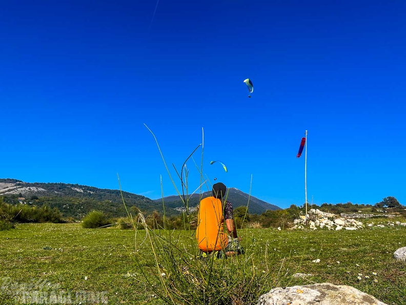 FNO44.22-Paragliding.jpg-455