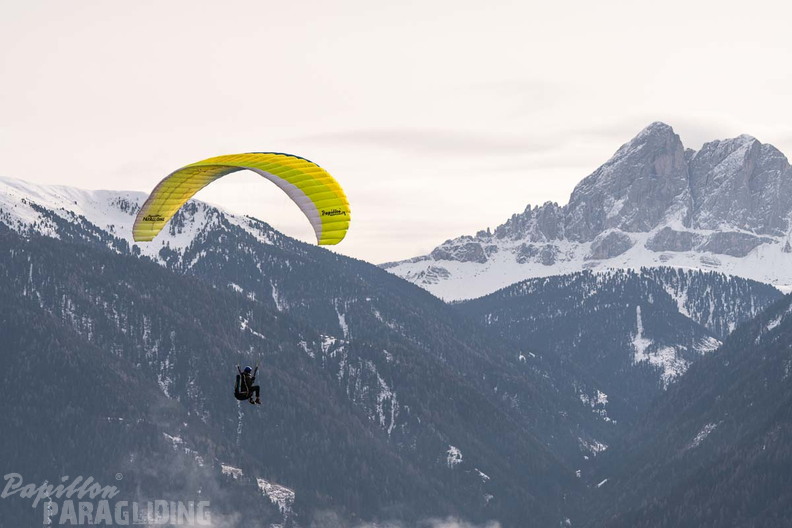 DH1.23-Luesen-Paragliding-112