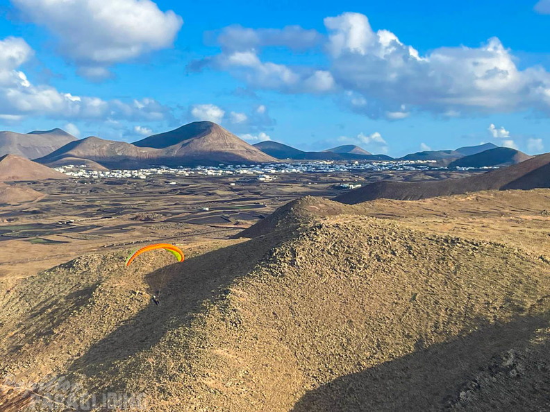 FLA7.23-lazarote-paragliding-111