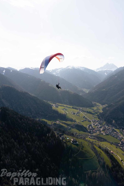 DH14.23-Luesen-Paragliding-116