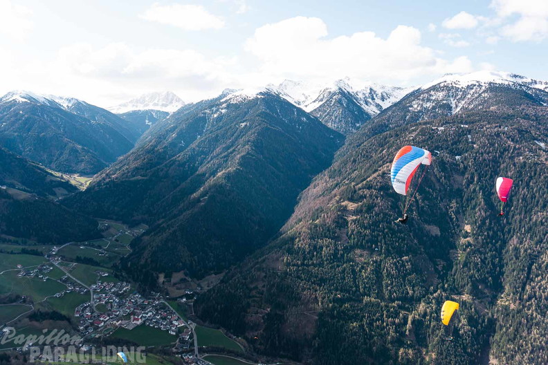 DH14.23-Luesen-Paragliding-120