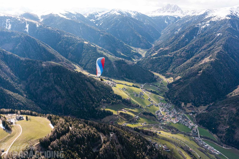 DH14.23-Luesen-Paragliding-125