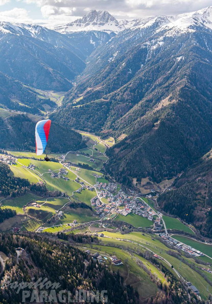 DH14.23-Luesen-Paragliding-126