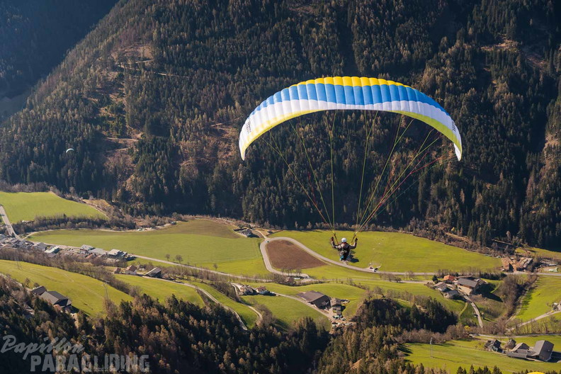 DH14.23-Luesen-Paragliding-130