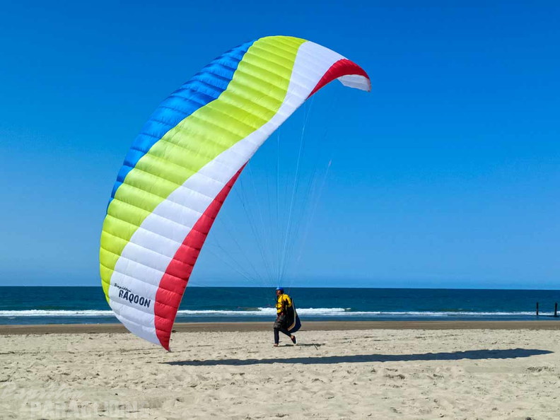 FZ20.23-paragliding-104