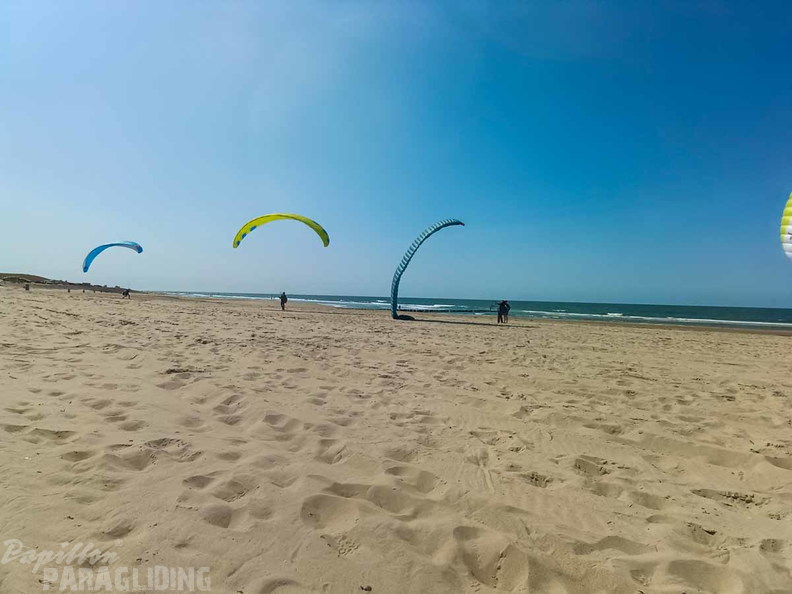 FZ20.23-paragliding-105