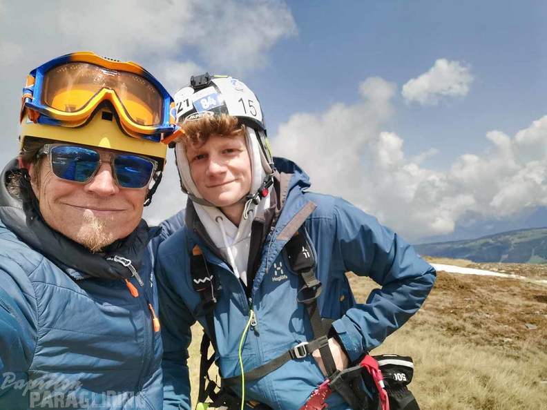DH20.23-Paragliding-Luesen-135