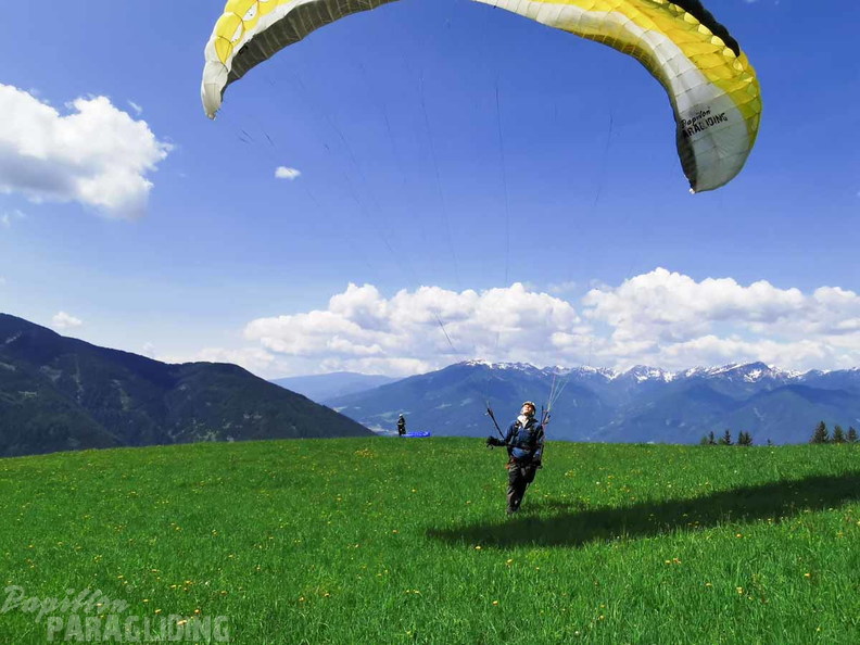 DH20.23-Paragliding-Luesen-127