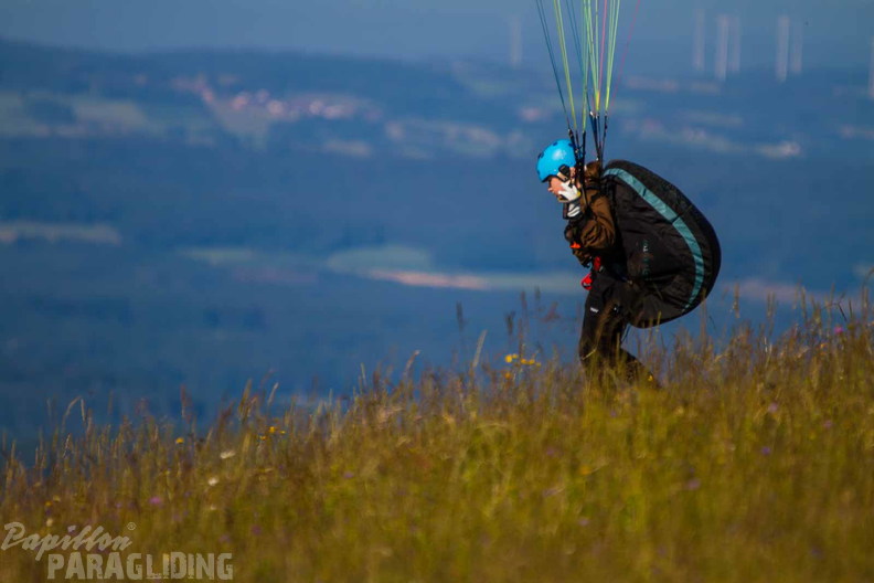 wasserkuppe-paragliding-suedhang-23-06-25.jpg-145