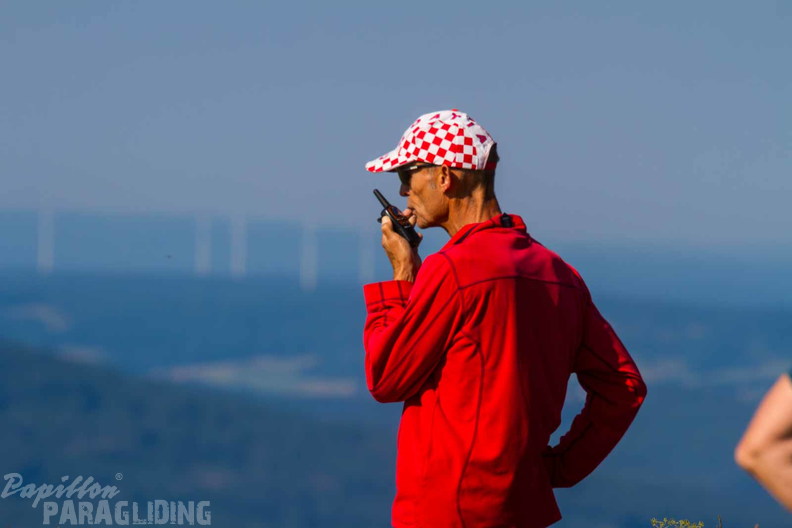 wasserkuppe-paragliding-suedhang-23-06-25.jpg-155
