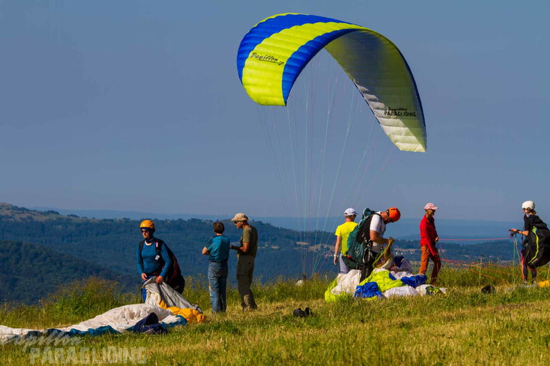 wasserkuppe-paragliding-suedhang-23-06-25.jpg-160