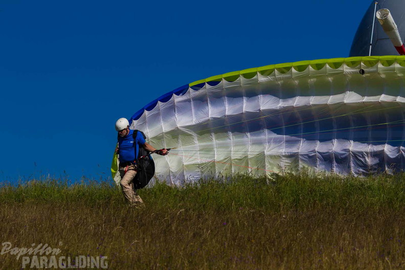 wasserkuppe-paragliding-suedhang-23-06-25.jpg-123