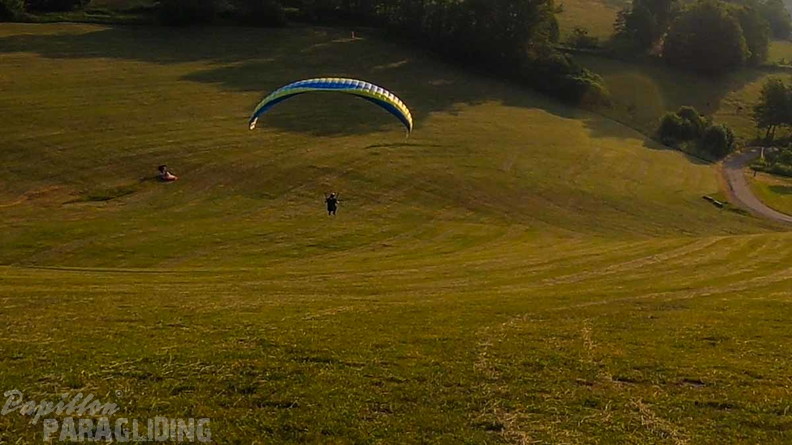 es25.23-elpe-paragliding-122