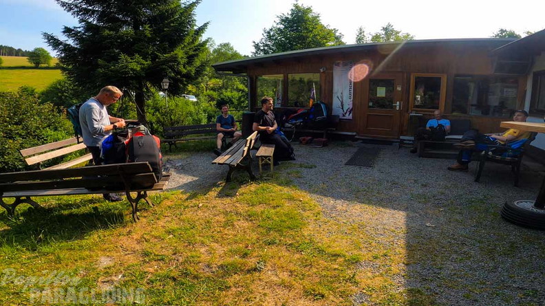 es25.23-elpe-paragliding-128