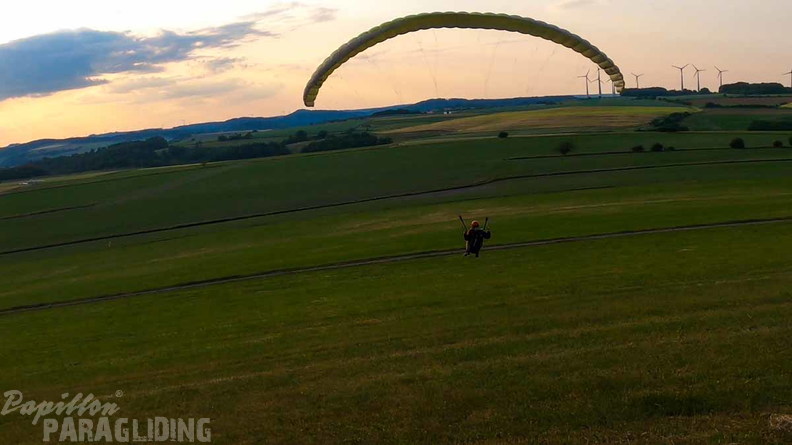 es25.23-elpe-paragliding-108
