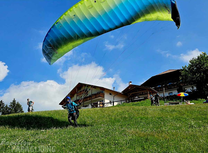 dh29.23-luesen-paragliding-125