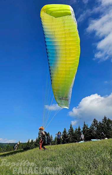 dh29.23-luesen-paragliding-123