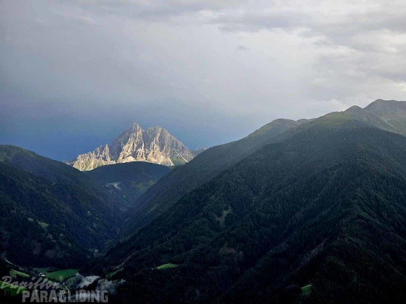 dh29.23-luesen-paragliding-150