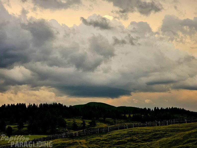 dh29.23-luesen-paragliding-156