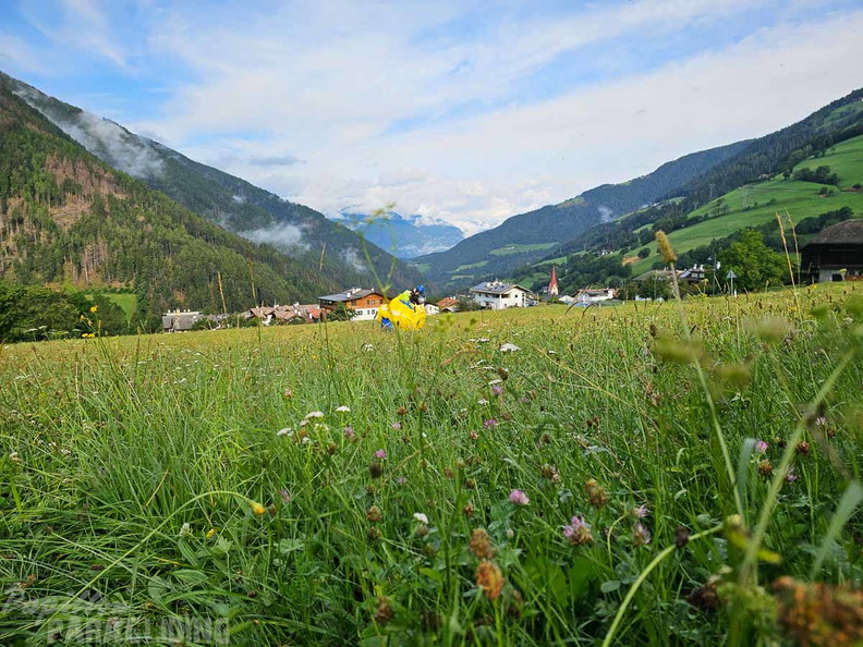 dh29.23-luesen-paragliding-159