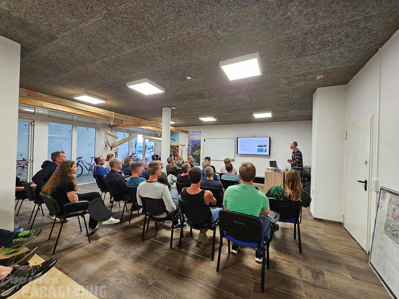 dh29.23-luesen-paragliding-164