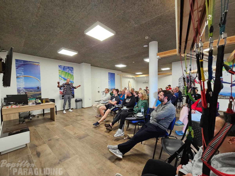 dh29.23-luesen-paragliding-167