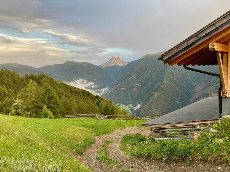 dh29.23-luesen-paragliding-sommer-104