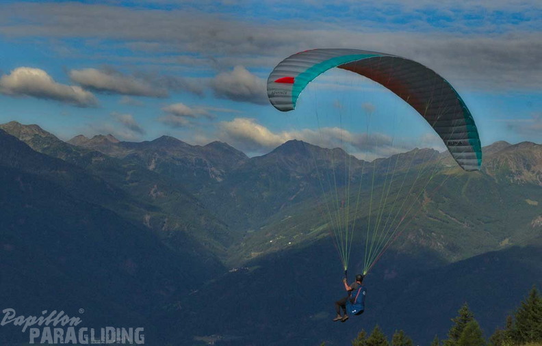 dh32.23-luesen-paragliding-122
