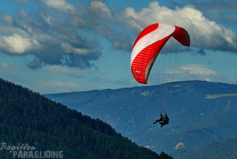 dh32.23-luesen-paragliding-124