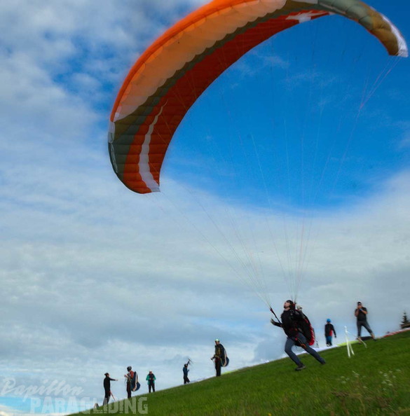 dh32.23-luesen-paragliding-126