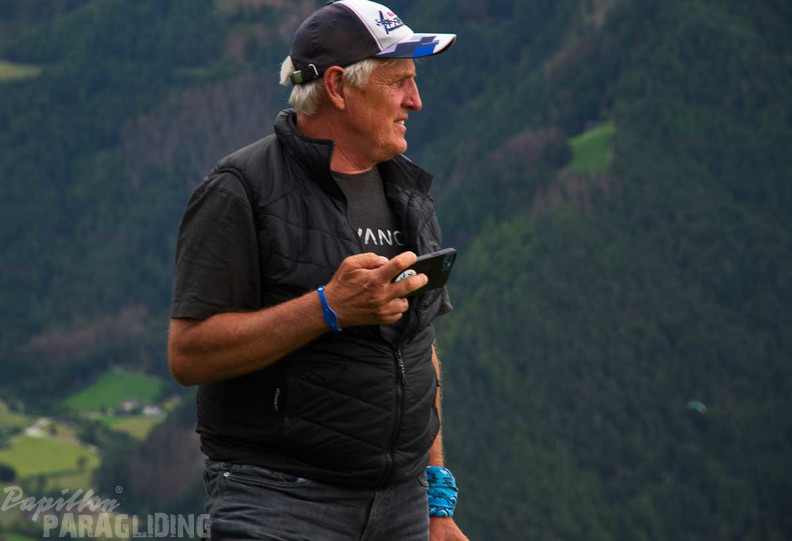 dh32.23-luesen-paragliding-149