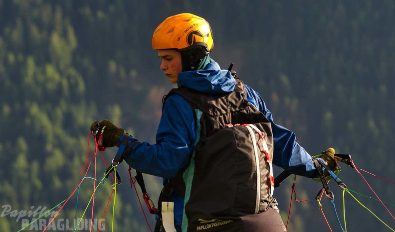 dh32.23-luesen-paragliding-159