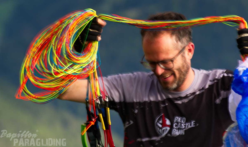 dh32.23-luesen-paragliding-169