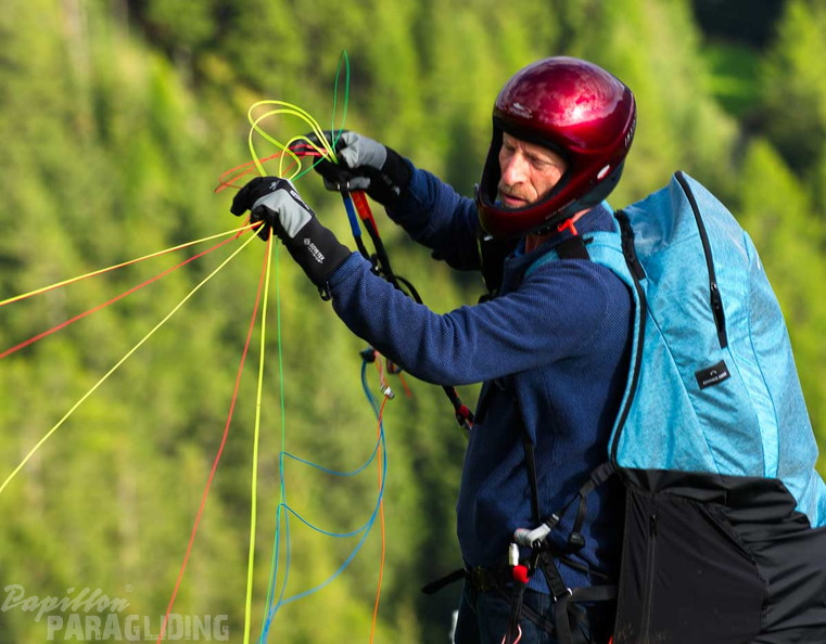 dh32.23-luesen-paragliding-173