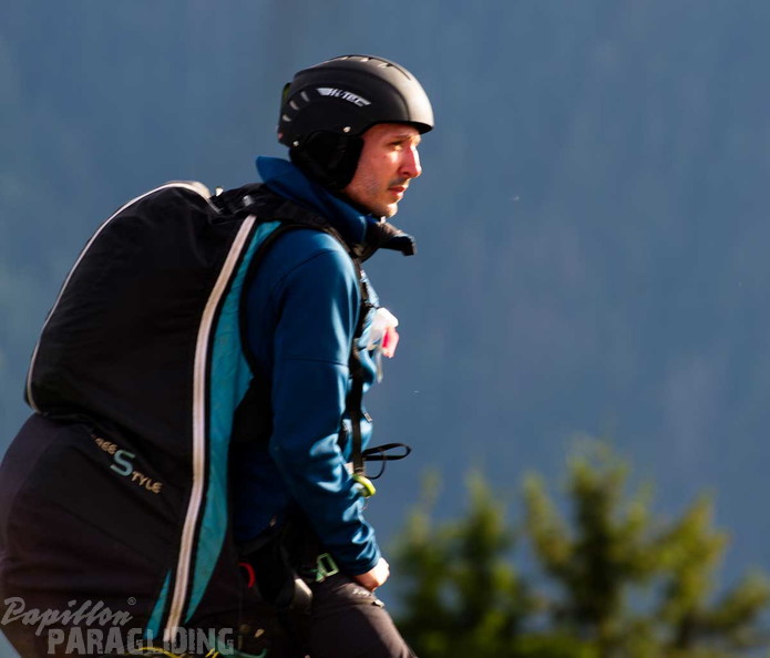 dh32.23-luesen-paragliding-178