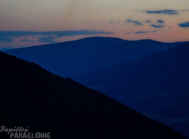 dh32.23-luesen-paragliding-213