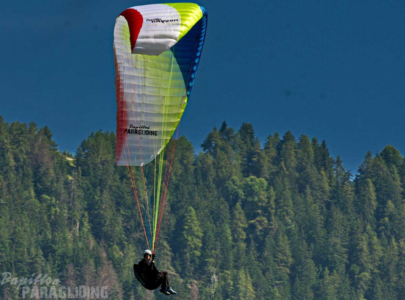 dh32.23-luesen-paragliding-219